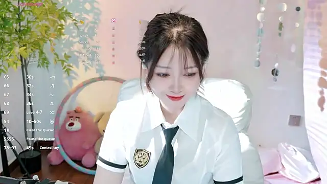 Snapshot of Yiluo95 chatting on May 26, 3:08 pm Yiluo95 online show from May 26, 3:08 pm
