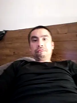 Stronggdragon85 online show from June 4, 11:27 am
