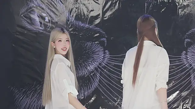 sweetgirls888 online show from April 13, 12:05 am