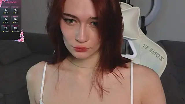 Snapshot of bimboterica chatting on December 20, 2:46 pm bimboterica online show from December 20, 2:46 pm