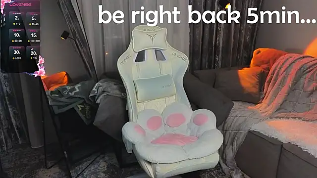 Snapshot of bimboterica chatting on February 23, 2:36 pm bimboterica online show from February 23, 2:36 pm