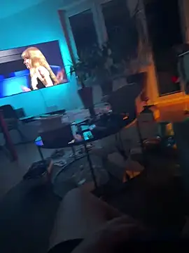 Snapshot of edgarmachtsderbe chatting on July 24, 12:41 am edgarmachtsderbe online show from July 24, 12:41 am