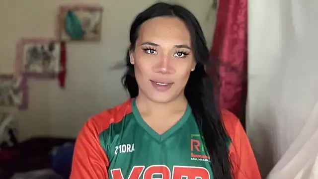 untouchable mia online show from December 19, 12:23 pm