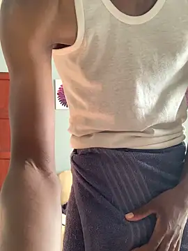 Snapshot of BlackBoyy45 chatting on February 28, 5:30 am BlackBoyy45 online show from February 28, 5:30 am