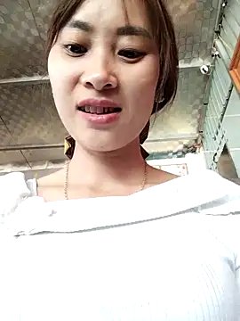 Em xinh01 online show from November 27, 6:15 am