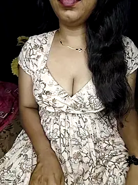 shreyareddy99 online show from March 14, 11:43 pm