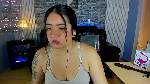 Amber Smitt19 online show from December 17, 12:44 pm