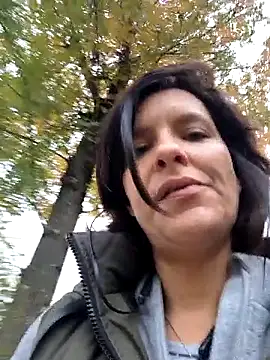 Piediniecollant online show from November 15, 6:55 am