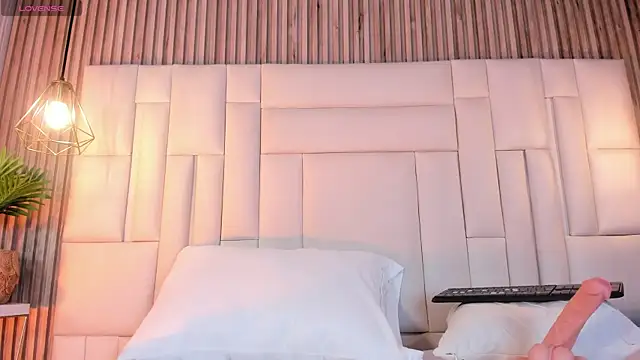 VenuzSofia online show from December 20, 10:50 pm