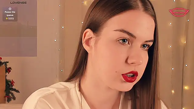 LoreeScialdone online show from January 8, 8:55 pm