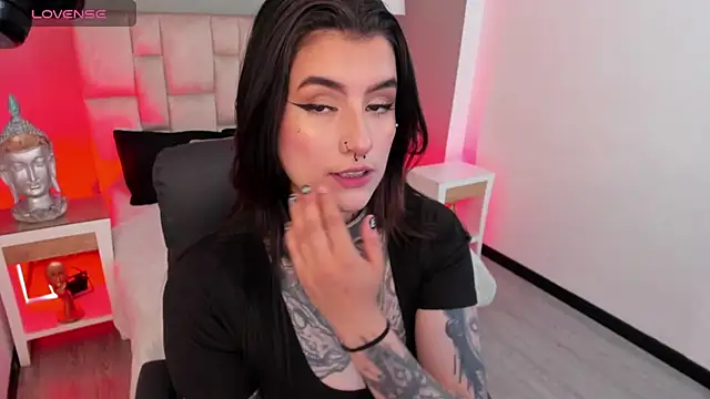 mia jagger online show from May 6, 7:52 pm
