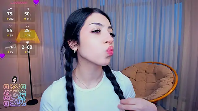 TonjaNeace online show from December 3, 4:31 am