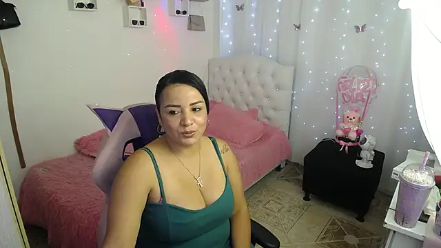 karitomyler   online show from November 12, 4:40 pm