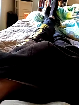 Snapshot of Simoncinooo23 chatting on May 1, 5:39 pm Simoncinooo23 online show from May 1, 5:39 pm