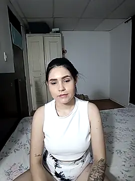 Snapshot of ambersoe chatting on October 31, 10:33 pm ambersoe online show from October 31, 10:33 pm