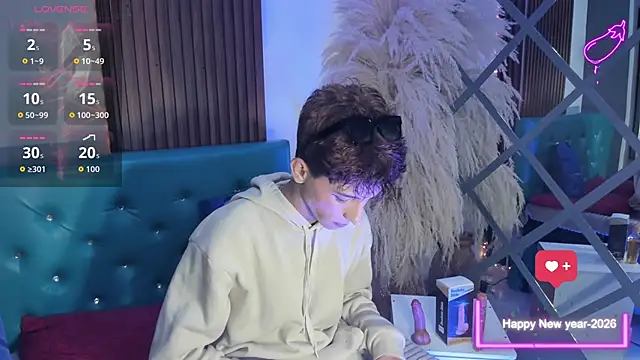 Max Steell online show from January 16, 3:21 am