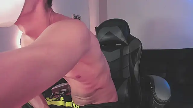 Senpai Lover online show from November 17, 8:03 pm