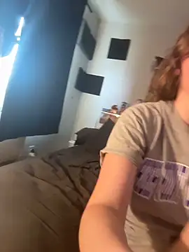 Snapshot of stonerbaby chatting on June 6, 5:17 pm stonerbaby online show from June 6, 5:17 pm