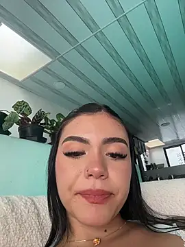 VioletEvanzz online show from November 24, 1:44 pm