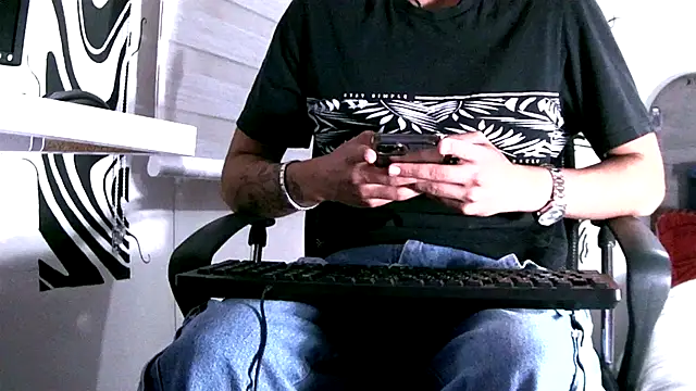 Snapshot of kai_storm420 chatting on October 30, 6:15 am kai storm420 online show from October 30, 6:15 am