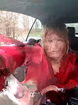 Snapshot of BettyDavisEyesUK chatting on February 3, 12:32 pm BettyDavisEyesUK online show from February 3, 12:32 pm