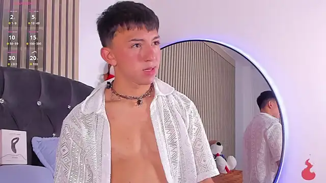 joji Spencer online show from April 24, 2:47 am