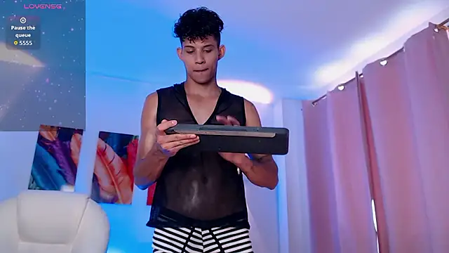 KamiSuarez online show from March 20, 6:35 pm