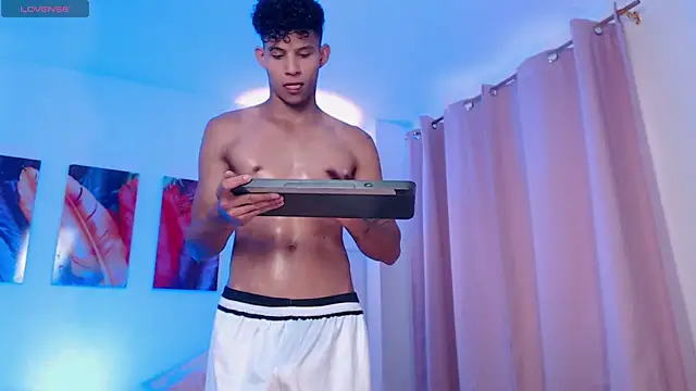 KamiSuarez online show from April 10, 6:12 pm