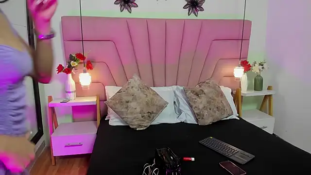 Snapshot of Kim_Luna1 chatting on February 8, 2:59 am Kim Luna1 online show from February 8, 2:59 am