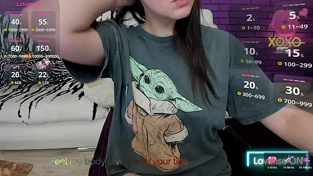 GlowMimi online show from February 26, 7:35 pm