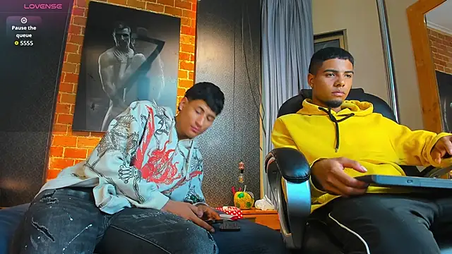 Snapshot of Jack_and_Joes chatting on November 9, 3:16 am Jack and Joes online show from November 9, 3:16 am