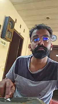 nithinrr online show from December 18, 4:18 am