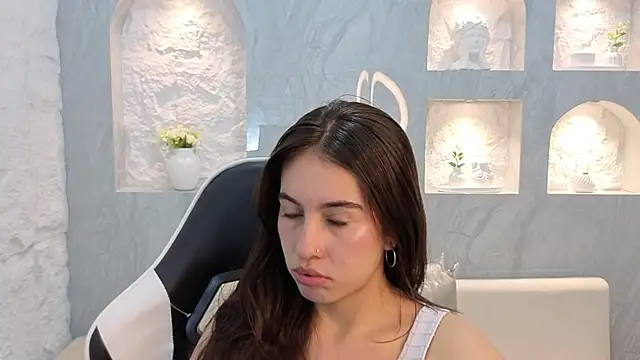 Snapshot of Nikka_Tx chatting on December 4, 3:38 am Nikka Tx online show from December 4, 3:38 am