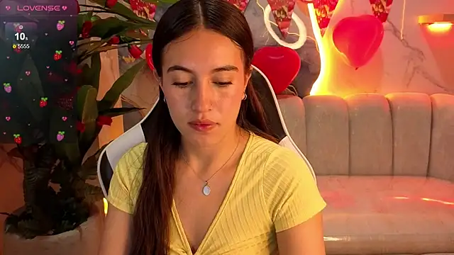 Snapshot of Nikka_Tx chatting on February 16, 12:56 pm Nikka Tx online show from February 16, 12:56 pm