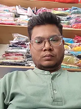 Snapshot of playboy210600 chatting on October 28, 7:45 am playboy210600 online show from October 28, 7:45 am