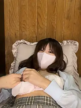 Snapshot of Natumi__ chatting on November 1, 1:24 pm Natumi online show from November 1, 1:24 pm