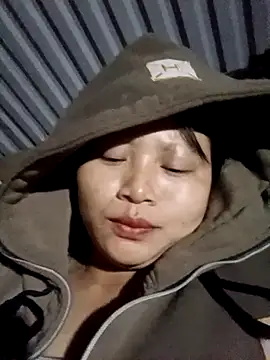 yoyo-mi online show from November 1, 9:28 pm