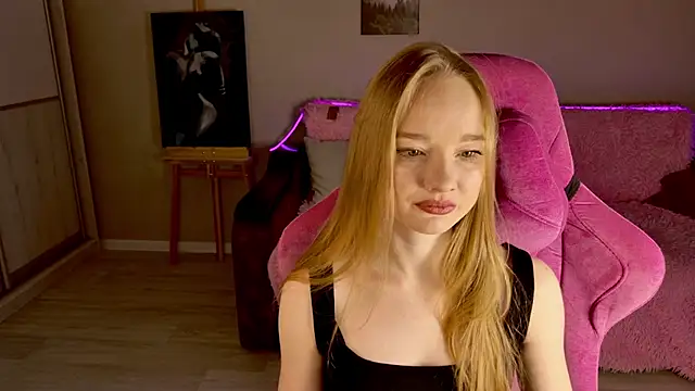 Snapshot of Shawty_Mia chatting on November 1, 5:09 am Shawty Mia online show from November 1, 5:09 am