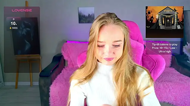 Snapshot of Shawty_Mia chatting on January 18, 7:06 pm Shawty Mia online show from January 18, 7:06 pm