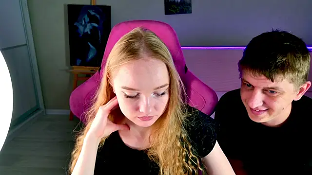 Snapshot of Shawty_Mia chatting on February 10, 7:18 pm Shawty Mia online show from February 10, 7:18 pm