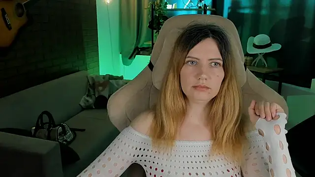 AleksaLaurent online show from November 12, 5:41 am