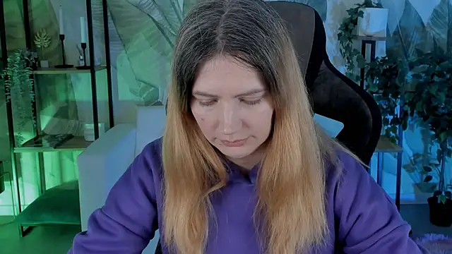 AleksaLaurent online show from December 19, 9:38 am