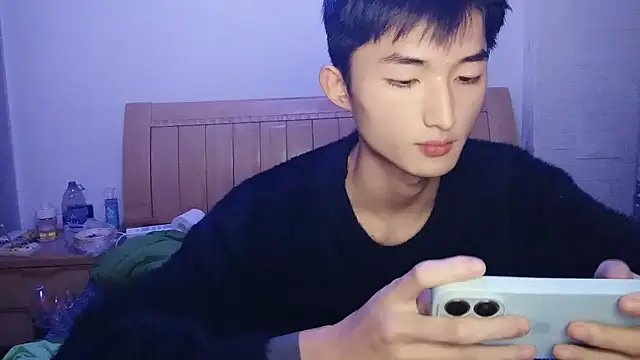 N228 online show from December 14, 4:12 pm