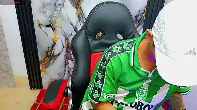 The latin boy online show from December 23, 2:53 am