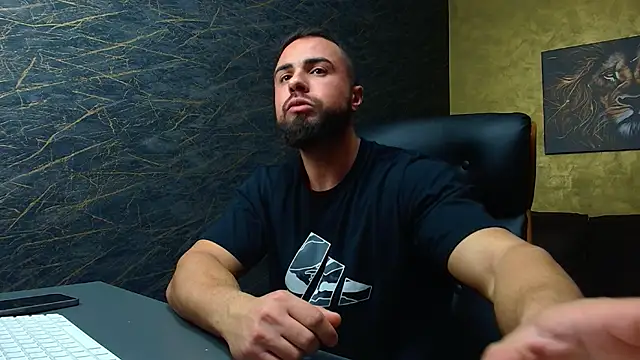 HayesWood online show from November 10, 5:39 am