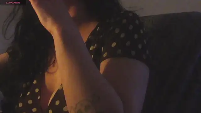 adeux2 online show from April 21, 10:45 pm