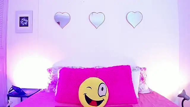 julialex  online show from February 6, 9:18 pm