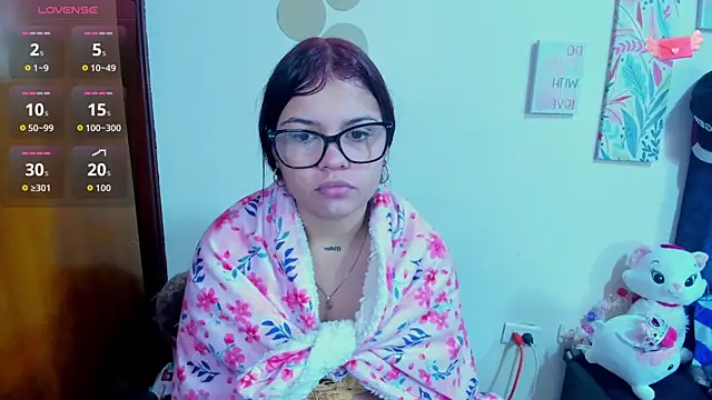 Emma boo online show from November 4, 2:49 pm