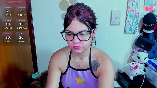 Emma boo online show from November 11, 1:22 pm