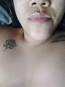 Camilu23 online show from February 18, 6:59 pm